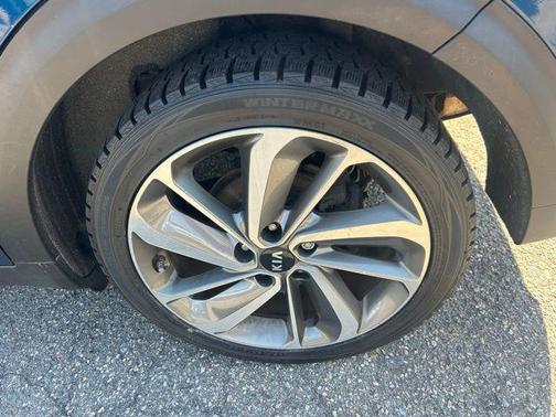 Deep Cerulean 2017 Kia Niro Touring