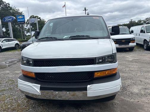 2025 Chevrolet Express 3500 RWD 3500 Extended Wheelbase WT