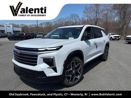 Polar White Tricoat 2026 Chevrolet Traverse High Country
