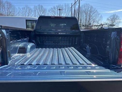 Lakeshore Blue Metallic 2026 Chevrolet Silverado 2500 Custom