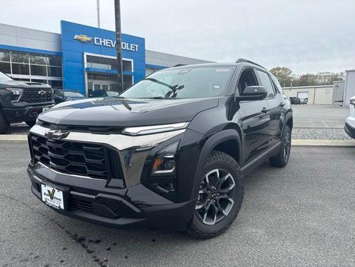 Mosaic Black Metallic 2026 Chevrolet Equinox FWD ACTIV