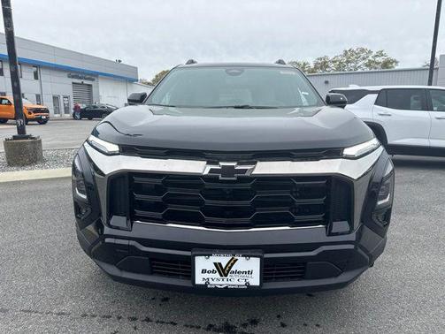 Mosaic Black Metallic 2026 Chevrolet Equinox FWD ACTIV