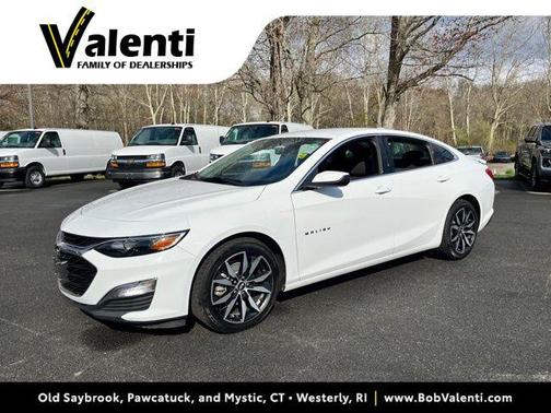 Summit White 2023 Chevrolet Malibu FWD RS