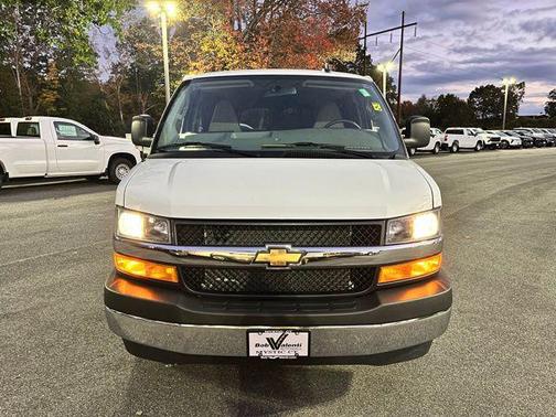 2025 Chevrolet Express 3500 RWD 3500 Regular Wheelbase LS