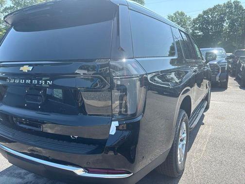 Black 2026 Chevrolet Suburban LT