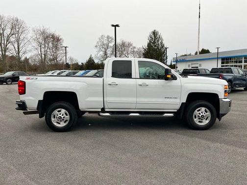 2017 Chevrolet Silverado 2500 LT