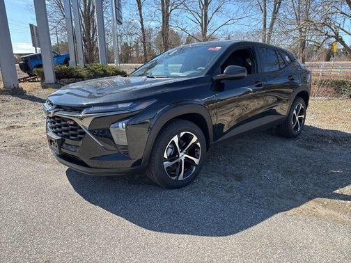 Mosaic Black Metallic 2026 Chevrolet Trax FWD 1RS