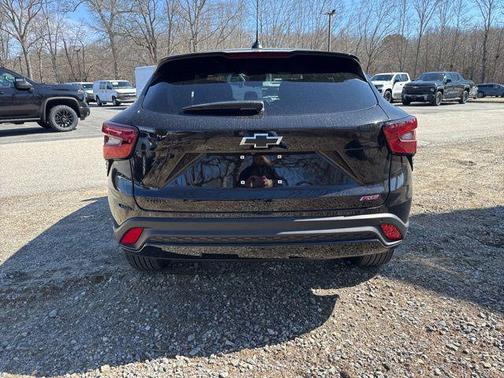 Mosaic Black Metallic 2026 Chevrolet Trax FWD 1RS