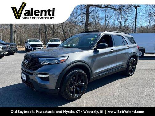 Carbonized Gray Metallic 2022 Ford Explorer ST-Line