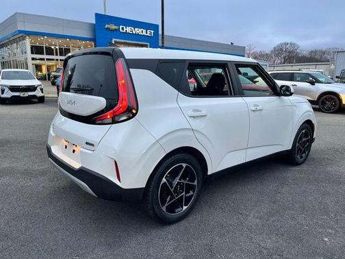 2023 Kia Soul EX