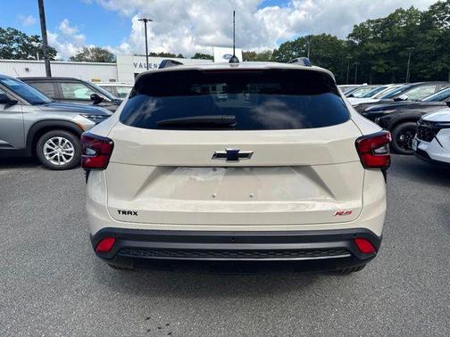 White Sands 2026 Chevrolet Trax FWD 2RS