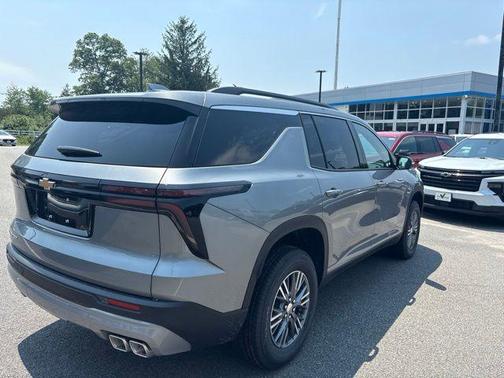 Sterling Gray Metallic 2026 Chevrolet Traverse LT