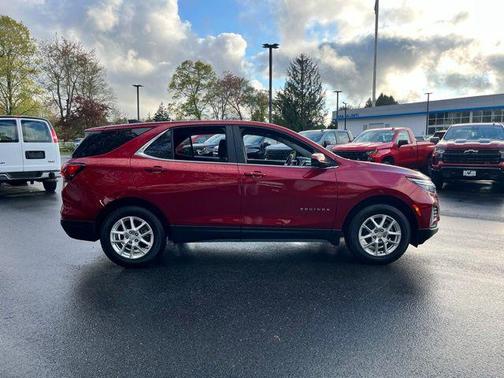 Radiant Red Tintcoat 2023 Chevrolet Equinox 1LT
