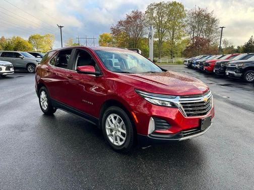 Radiant Red Tintcoat 2023 Chevrolet Equinox 1LT