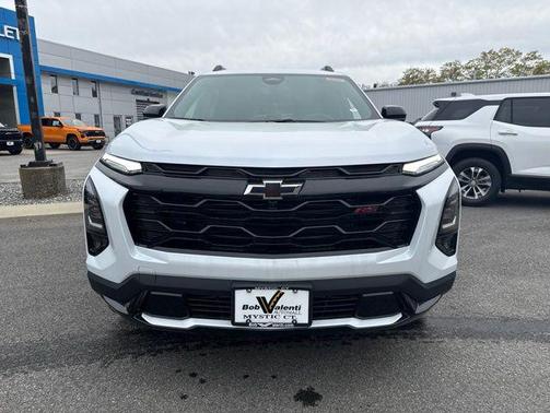 Polar White Tricoat 2026 Chevrolet Equinox FWD RS