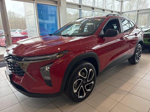 Apex Red 2026 Chevrolet Trax FWD 2RS