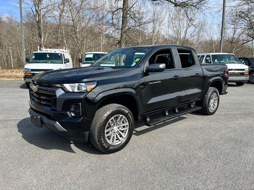 Black 2024 Chevrolet Colorado LT