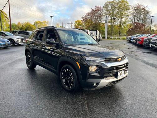 Mosaic Black Metallic 2023 Chevrolet Trailblazer LT