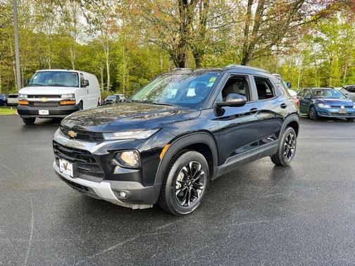 Mosaic Black Metallic 2023 Chevrolet Trailblazer LT
