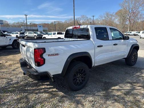 Summit White 2026 Chevrolet Colorado Trail Boss
