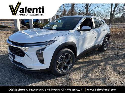 Summit White 2026 Chevrolet Trax LT