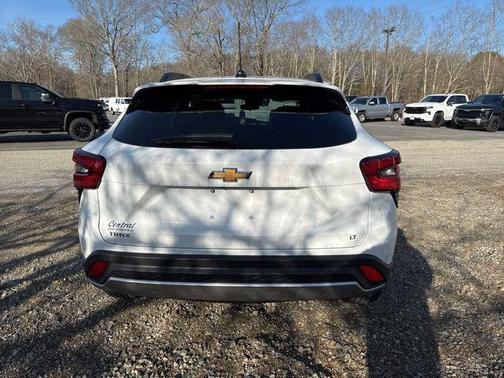 Summit White 2026 Chevrolet Trax LT