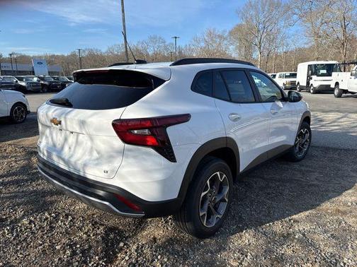 Summit White 2026 Chevrolet Trax LT