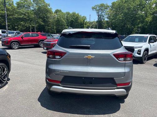 Sterling Gray Metallic 2026 Chevrolet Trailblazer LT