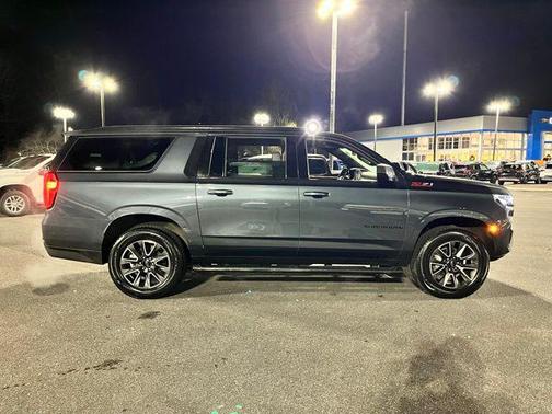 2021 Chevrolet Suburban 4WD Z71