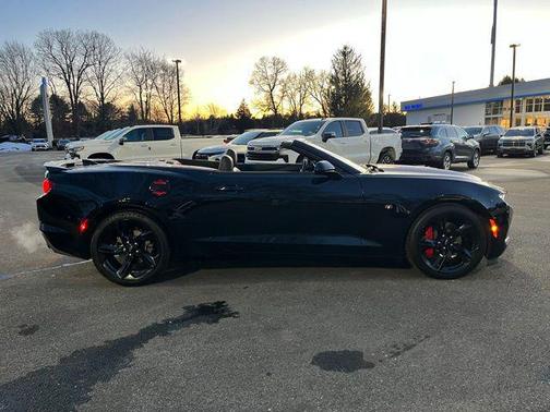 2022 Chevrolet Camaro 2LT