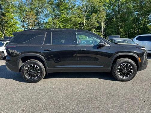 Mosaic Black Metallic 2024 Chevrolet Traverse AWD Z71