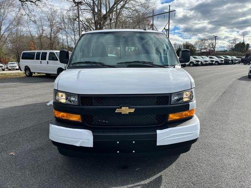 2025 Chevrolet Express 3500 RWD 3500 Extended Wheelbase WT