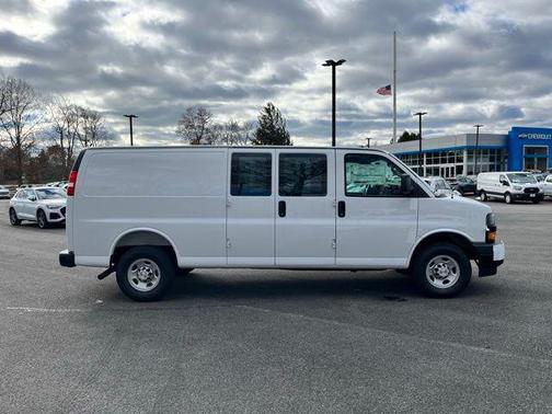 2025 Chevrolet Express 3500 RWD 3500 Extended Wheelbase WT