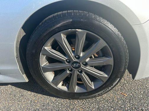 2016 Hyundai SONATA Limited