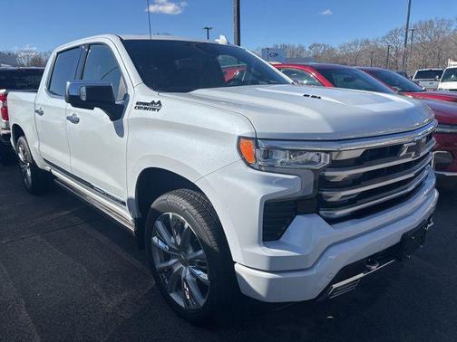 Polar White 2026 Chevrolet Silverado 1500 High Country