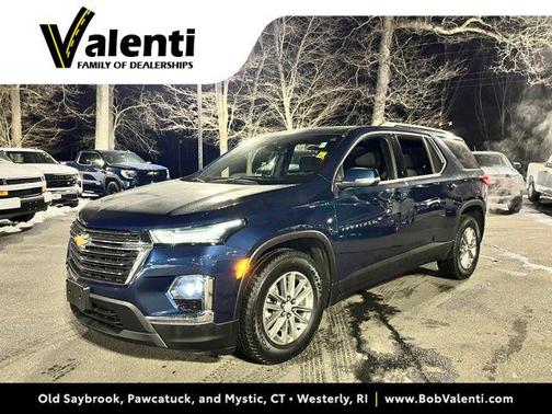 2023 Chevrolet Traverse LT Cloth