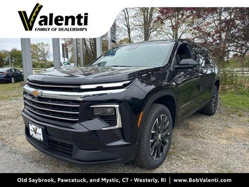 Mosaic Black Metallic 2026 Chevrolet Traverse LT