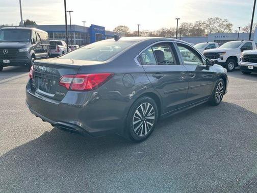 Magnetite Gray Metallic 2018 Subaru Legacy Premium