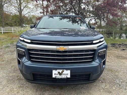 Lakeshore Blue Metallic 2026 Chevrolet Traverse LT