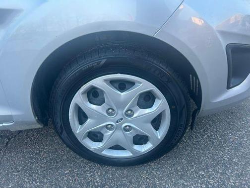 2012 Ford Fiesta SE