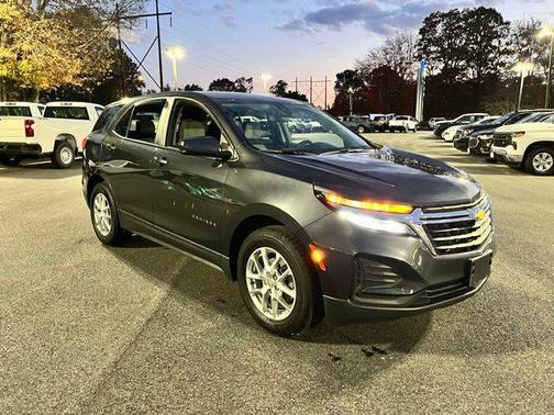 2022 Chevrolet Equinox LS