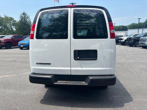 Summit White 2026 Chevrolet Express 3500 3500 Extended Wheelbase, WT, RWD