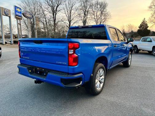 2025 Chevrolet Silverado 1500 Custom