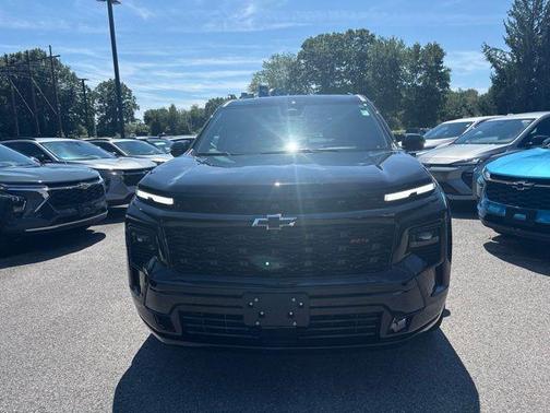 Mosaic Black Metallic 2024 Chevrolet Traverse RS