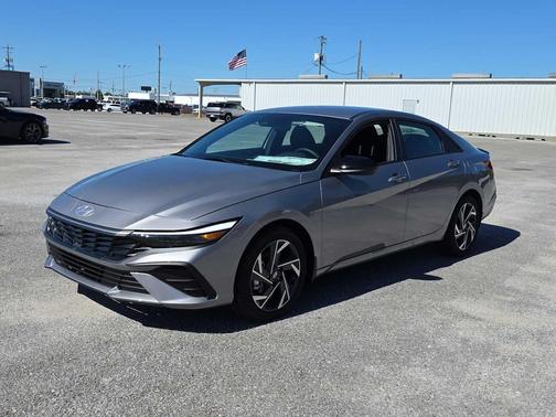 2025 Hyundai ELANTRA HEV SEL Sport