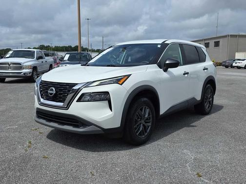 Glacier White 2023 Nissan Rogue S