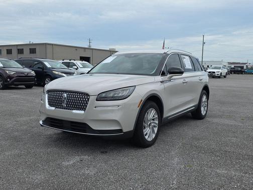 Ceramic Pearl 2020 Lincoln Corsair Standard