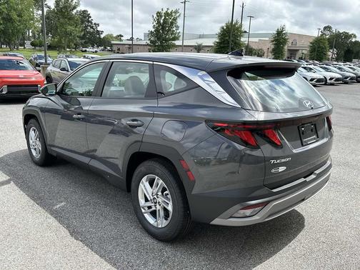 Ecotronic Gray 2026 Hyundai TUCSON SE