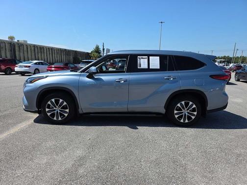 2021 Toyota Highlander Hybrid XLE