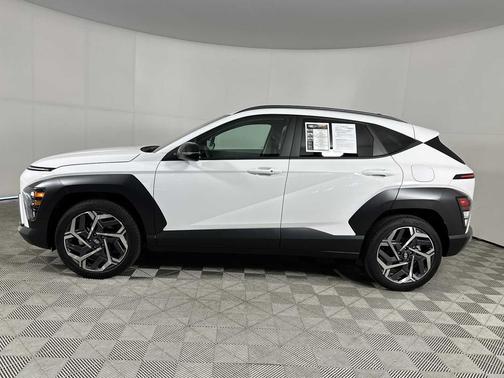 Atlas White 2026 Hyundai KONA SEL Premium
